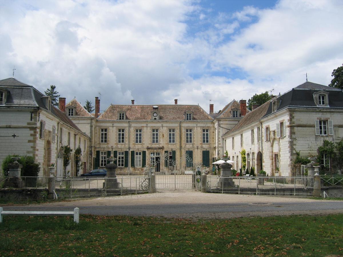 Chateau De Juvigny Экстерьер фото